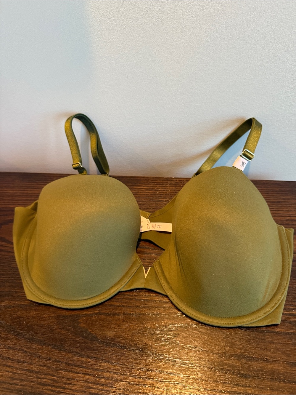 Victoria’s Secret Olive Green Love Cloud Demi Bra BNWT
